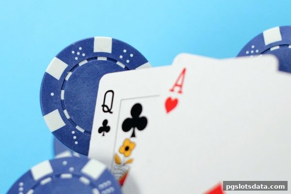 pg电子游戏真人荷官百家乐：从规则到策略的完整指南