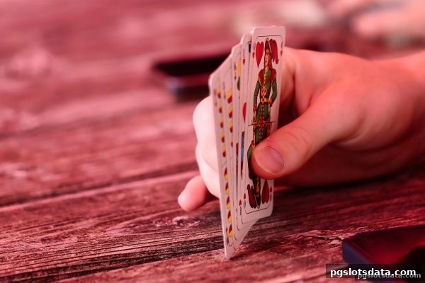 pg电子游戏揭秘德州扑克：报牌频率与心理战的制胜法则