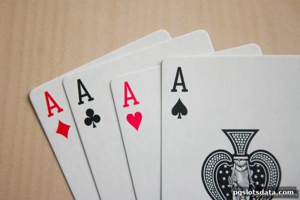 pg电子游戏棋牌攻略：血战麻将与龙虎斗的精准打法与常见误区