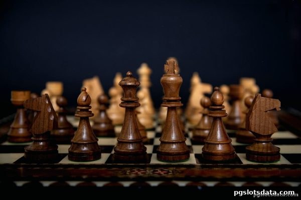 pg电子游戏带你解析：德州扑克的多维玩法与策略核心